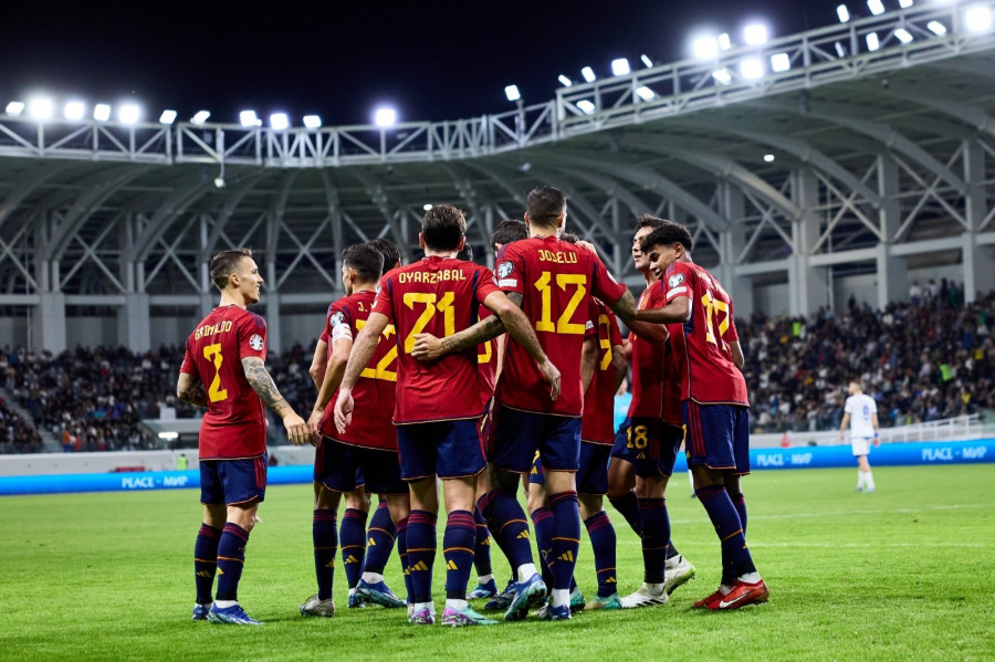 España asegura el liderato ante Chipre (1-3)