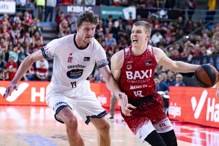 El Baxi Manresa suma su cuarta victoria al derrotar al Monbus Obradoiro( 76-56)