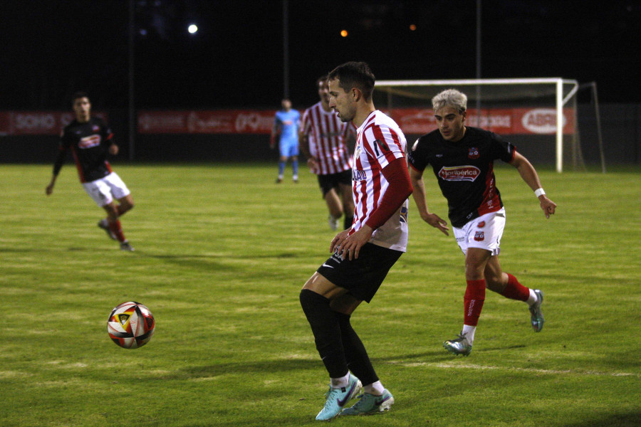 Empate sin goles entre Estradense y Arteixo con una parte para cada uno