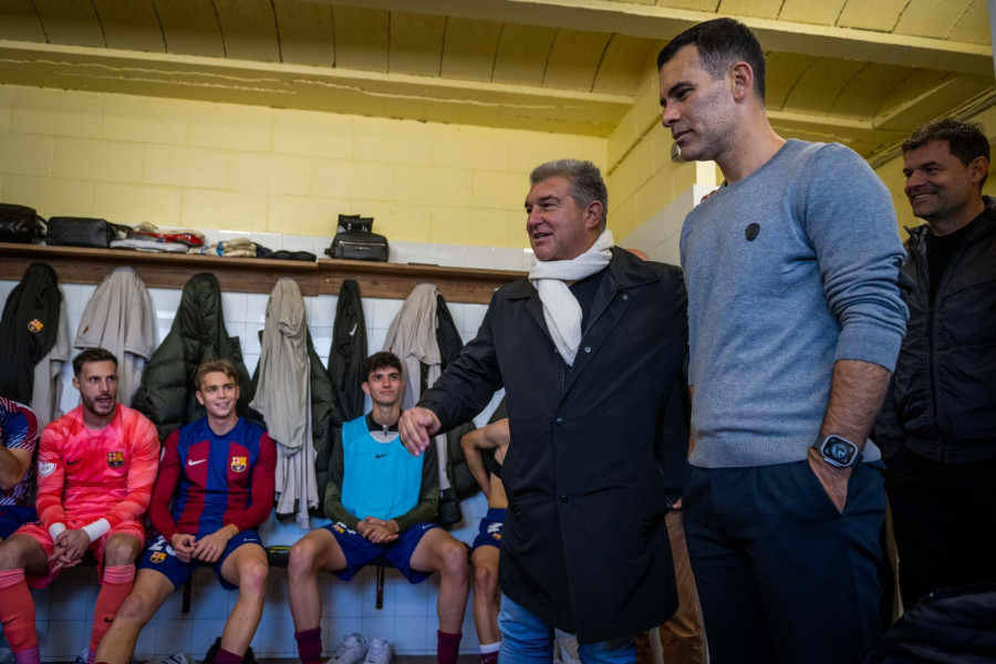 Reencuentro del Depor con Rafa Márquez, leyenda azulgrana ahora en el banquillo del Barça Atlètic