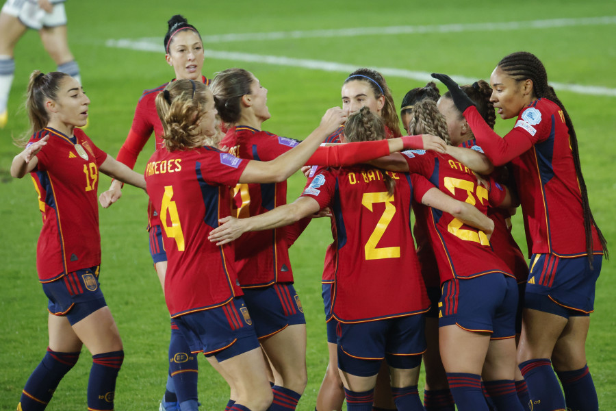 España regala la remontada a Italia pero cumple el objetivo (2-3)