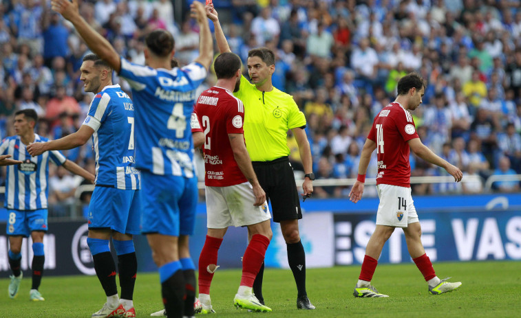 Regresa a Riazor el árbitro que expulsó a Lucas Pérez en el Depor-Teruel