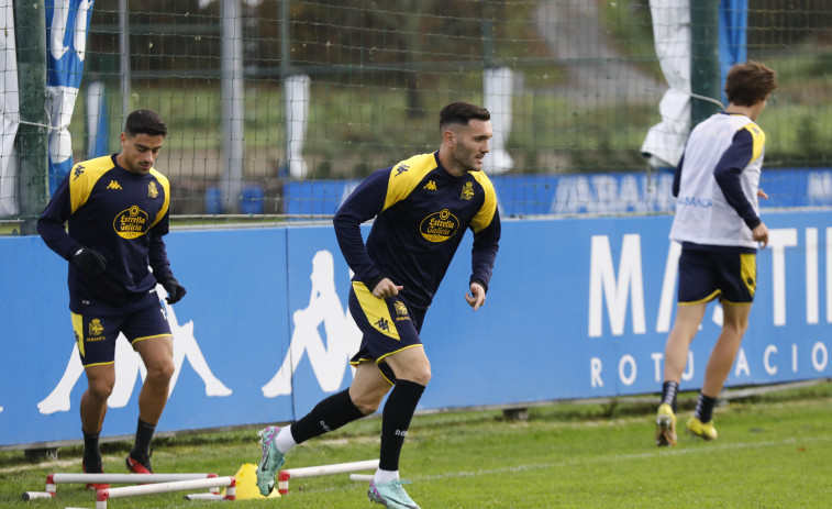 Trabajo táctico con un posible once de cara al duelo ante el Arenteiro