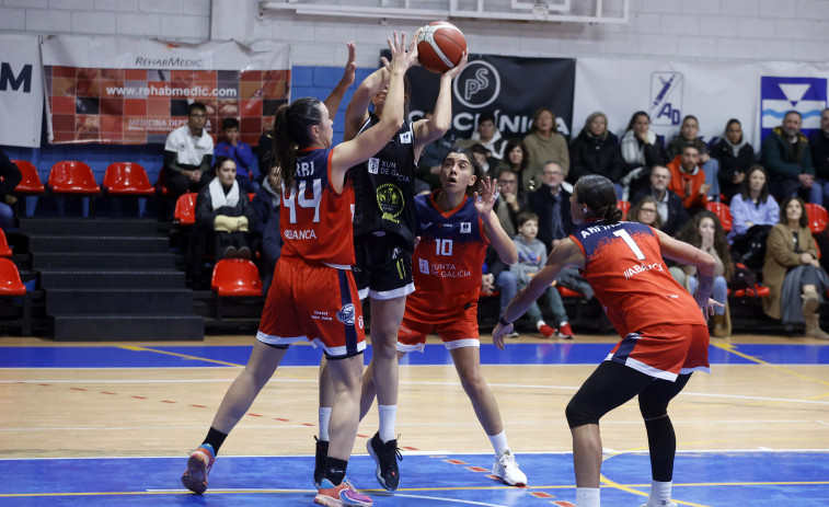 El Maristas remonta al Cortegada (41-53)