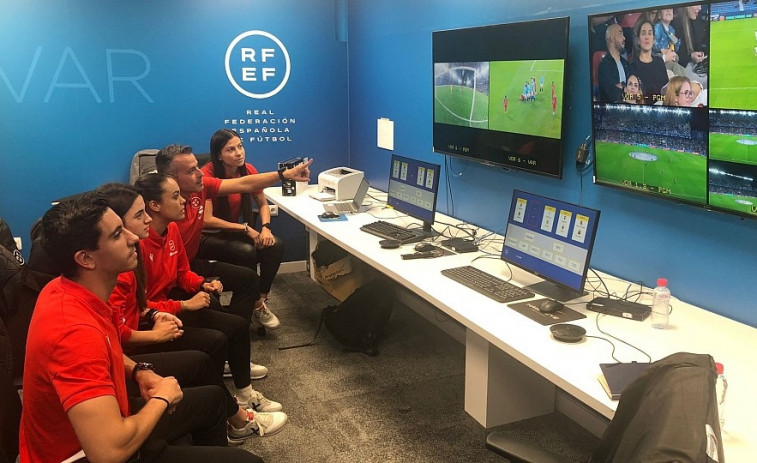 La Liga publicará las conversaciones entre los árbitros y el VAR en las revisiones