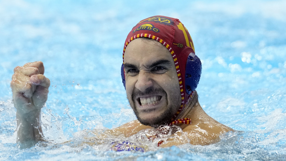 La selección española gana desde la defensa a Rumanía (15-7)