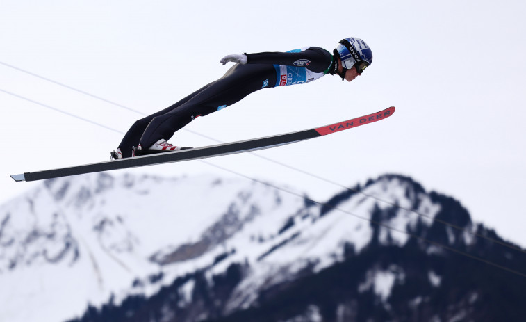 Wellinger, primer líder del Cuatro Trampolines tras ganar Oberstdorf