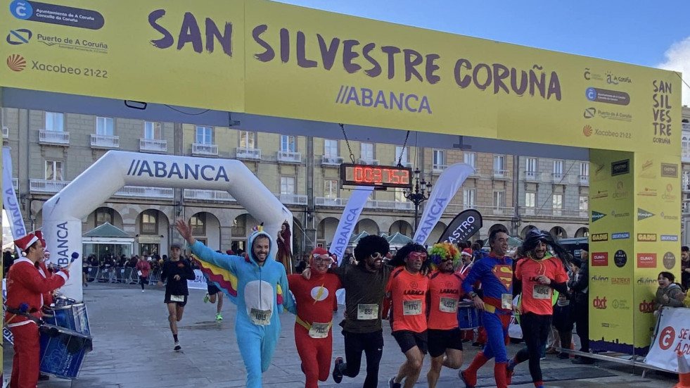 Más de 5.000 coruñeses despedirán 2023 corriendo