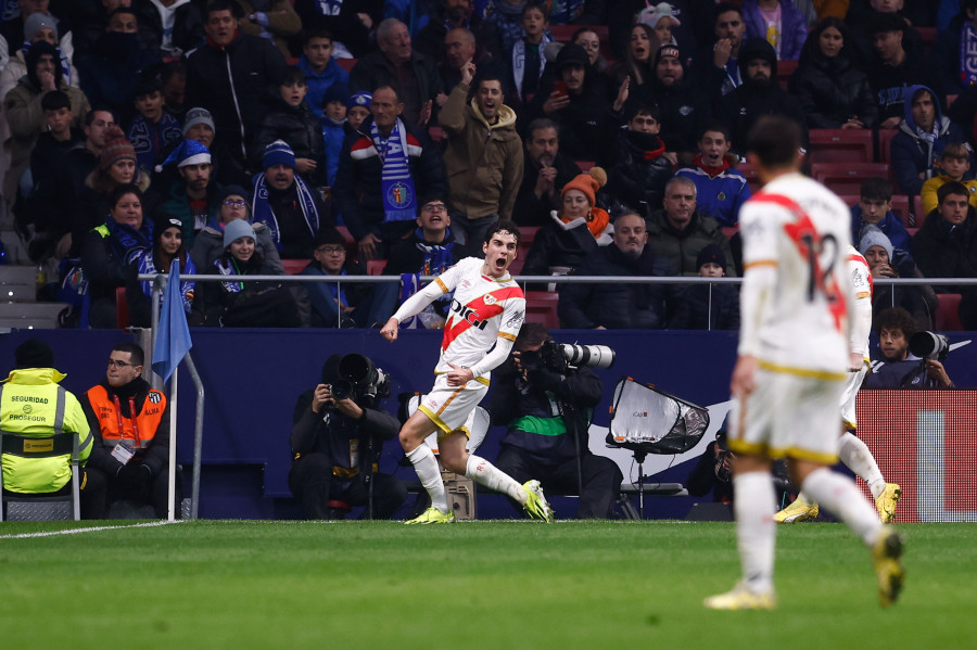 Camello da la victoria al Rayo ante un Getafe con nueve jugadores (0-2)