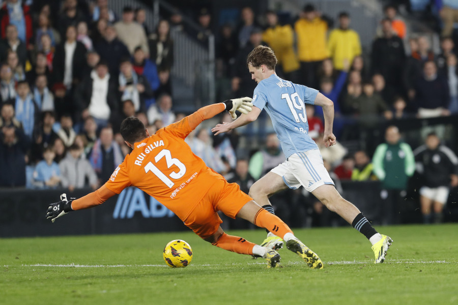 El Celta sale del descenso tras un agónico triunfo ante el Betis (2-1)