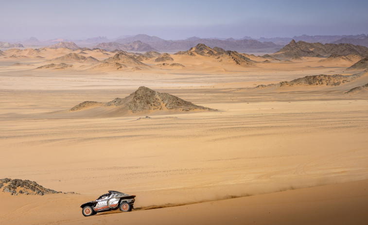 Rally Dakar | Una etapa de 48 horas y 7.890 km por Arabia Saudí al asalto de Al-Attiyah y Benavides