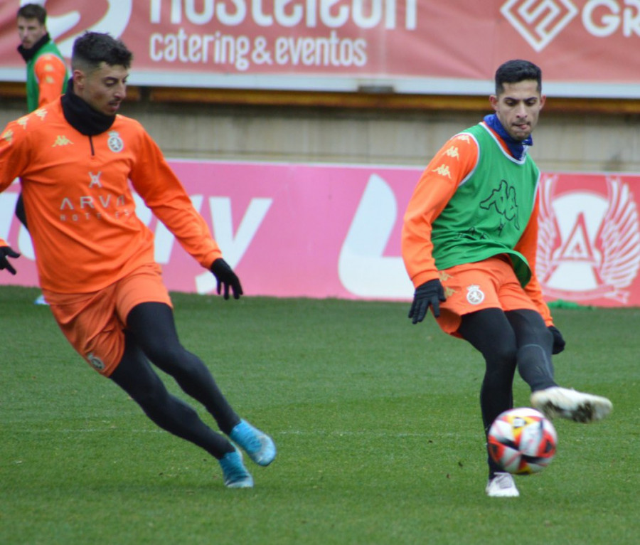 Bicho: "El Depor empezó de una forma dubitativa, pero poco a poco se está acercando a los puestos de arriba"