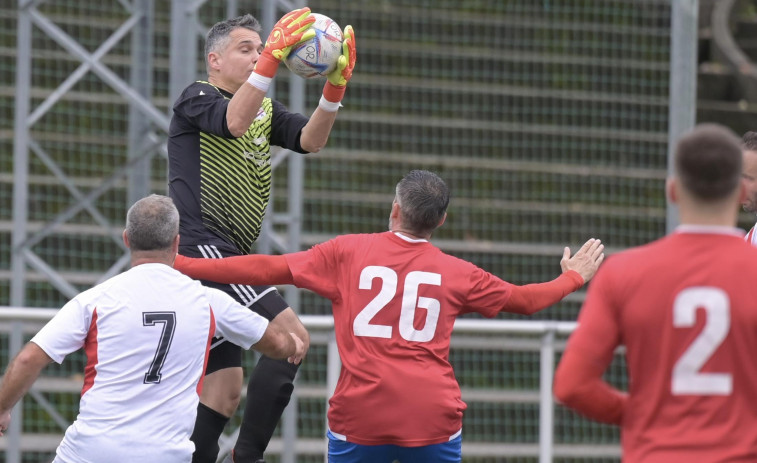 La competición liguera asume el protagonismo en el fútbol veterano