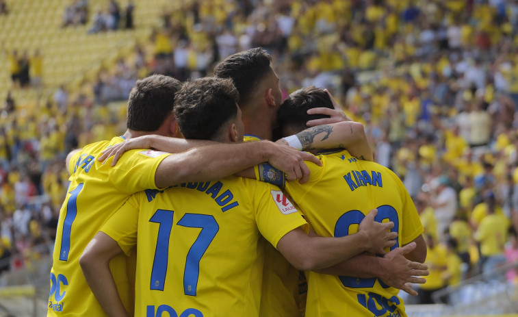 3-0 | Las Palmas deleita y el submarino del Villarreal se hunde en la isla