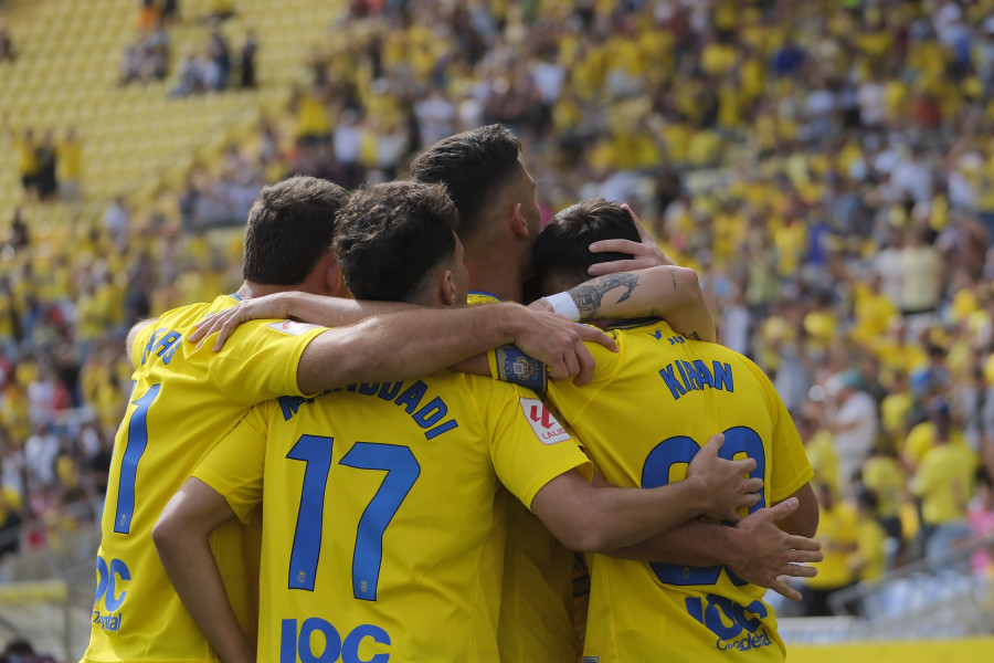 3-0 | Las Palmas deleita y el submarino del Villarreal se hunde en la isla