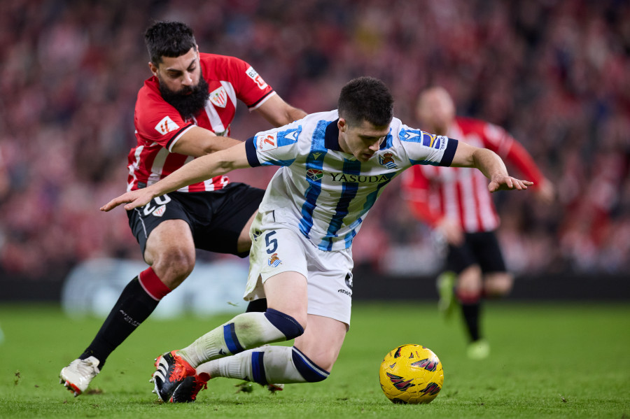 Un doblete de Villalibre mete al Athletic en cuartos (2-0)