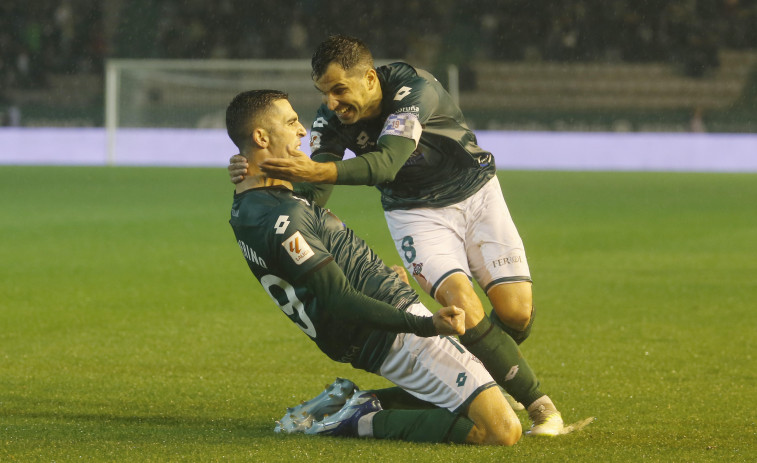 Álex López se suma a la enfermería del Racing de Ferrol