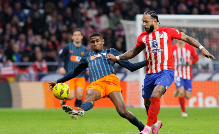 El Atlético desborda al Valencia (2-0)