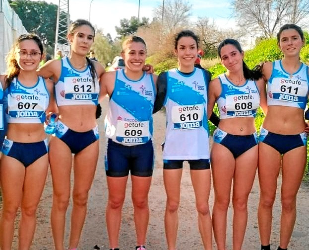 El equipo femenino sub 18 (2)