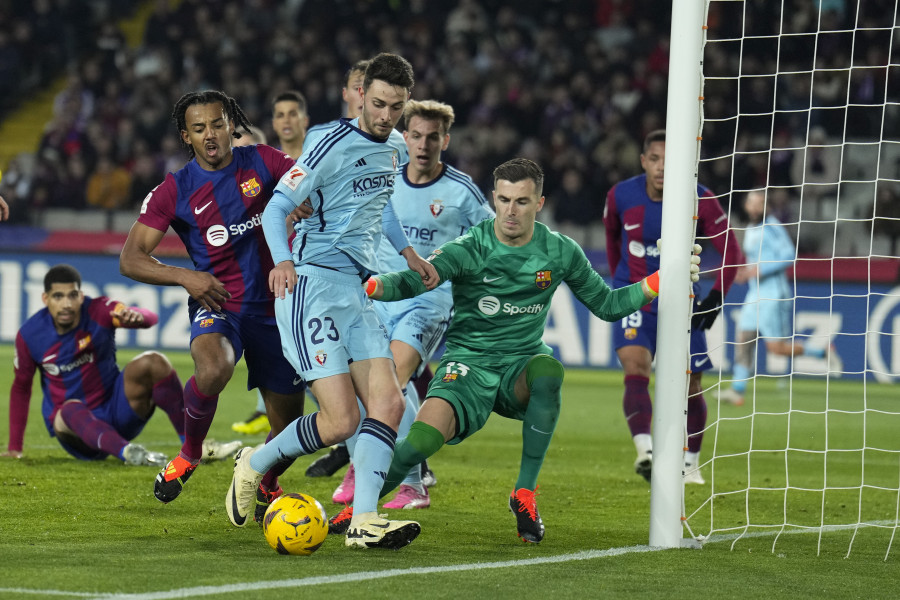 Vitor Roque da tres puntos al Barcelona con su primer gol   (1-0)