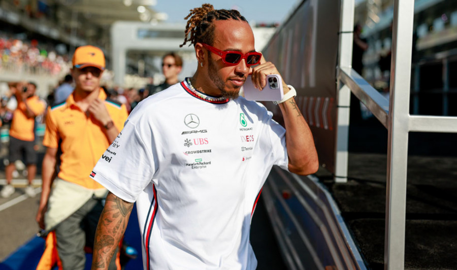 Hamilton será, a partir de 2025, piloto de Ferrari, escudería que abandonará Sainz