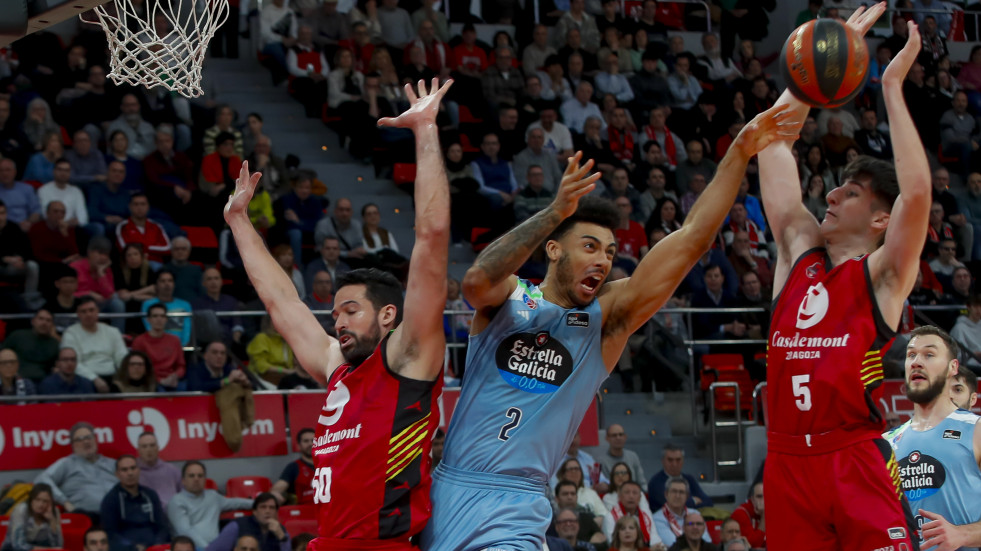 El Casademont Zaragoza logra un triunfo agónico ante el Breogán (63-61)