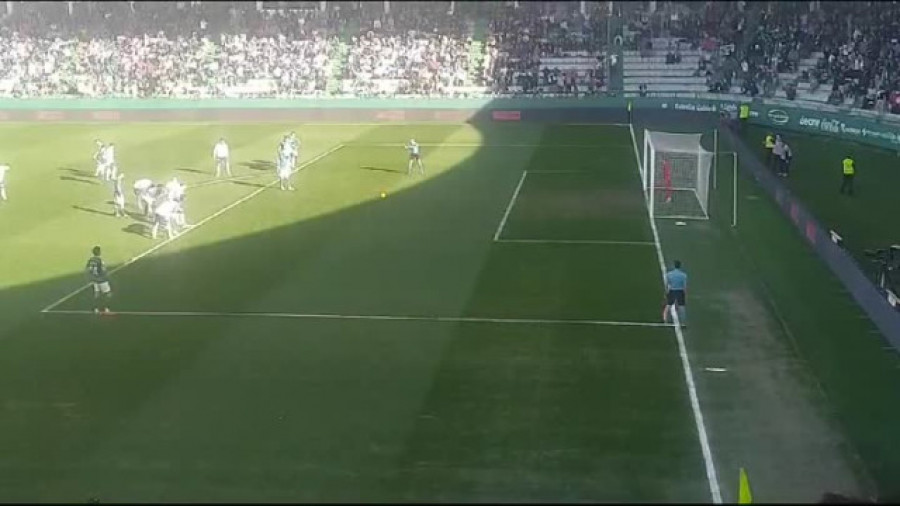 Un penalti de Sabin Merino le da al Racing un empate