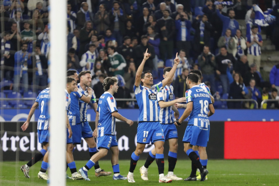 El Depor arrolla al Fuenla pese a jugar más de una hora con diez (4-1)