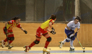 El HC Coruña Feminino se lleva el segundo asalto contra el Manlleu (5-3)