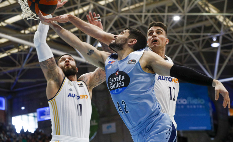 Tavares y Campazzo lideran la remontada del Real Madrid (73-80)