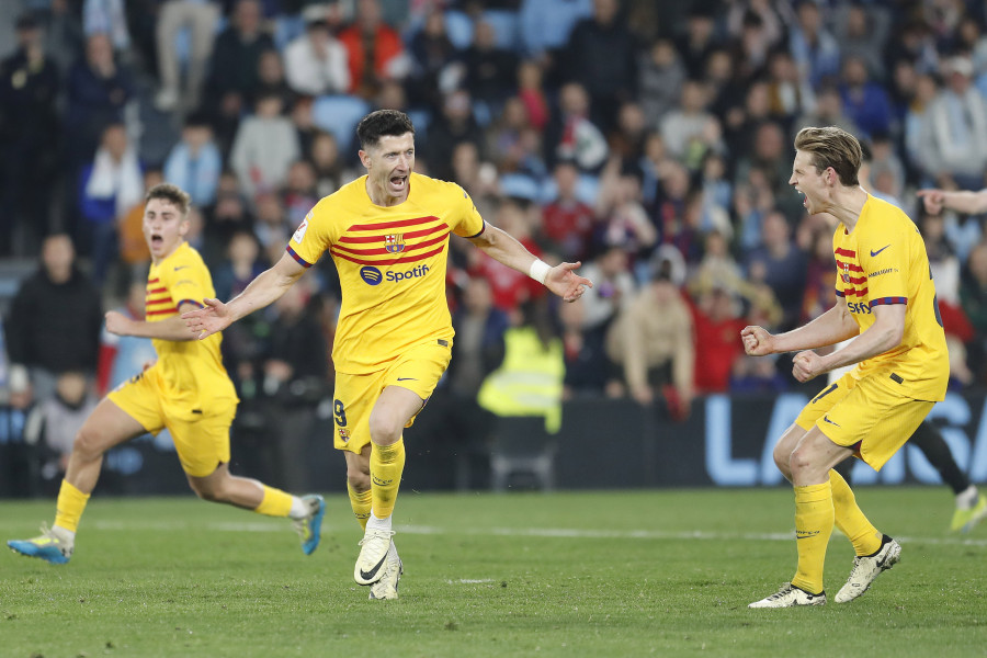 Lewandowski rescata al Barcelona en Balaídos (1-2)