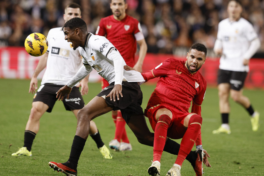 Nyland sostiene al Sevilla en Mestalla (0-0)