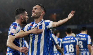 Lucas Pérez, con su séptimo gol, en el ‘top-20’ histórico