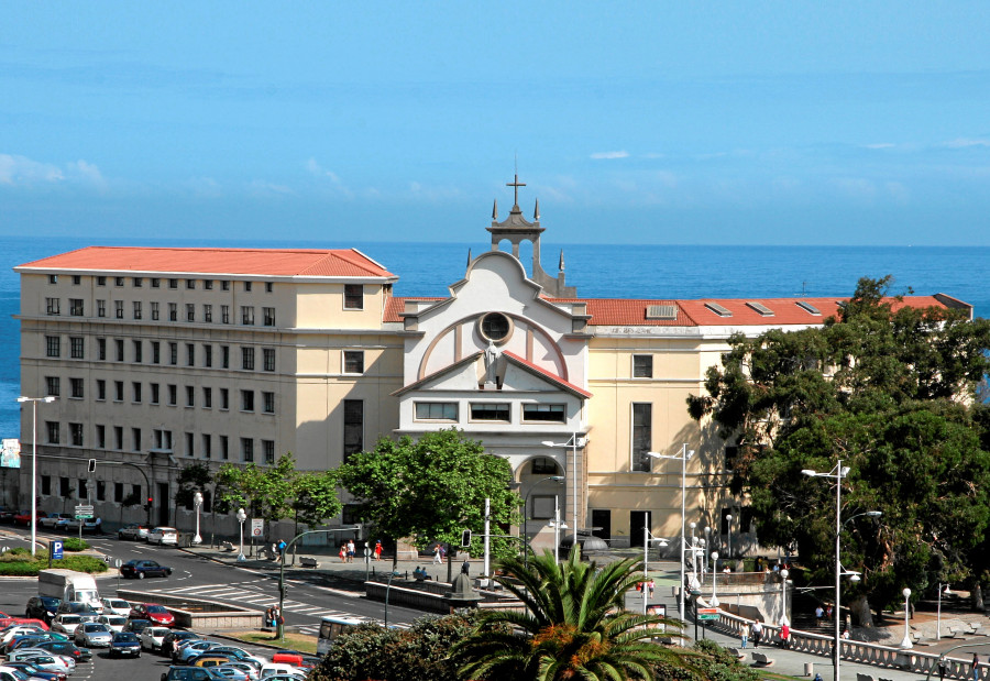 Colegio Esclavas, inconfundible en el perfil y la educación de la ciudad