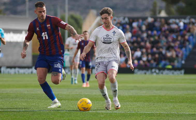 El Eldense  logró un importante triunfo ante el Racing de Ferrol (2-0)