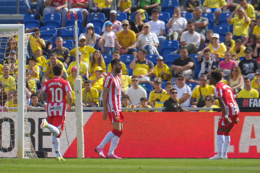 El Almería y Pepe Mel se estrenan con su primera victoria (0-1)