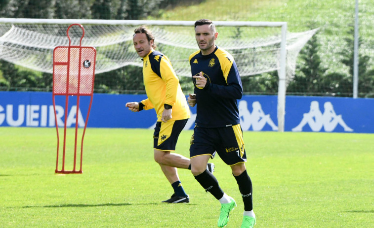 Lucas avanza al margen e Idiakez prueba una alternativa en el esquema