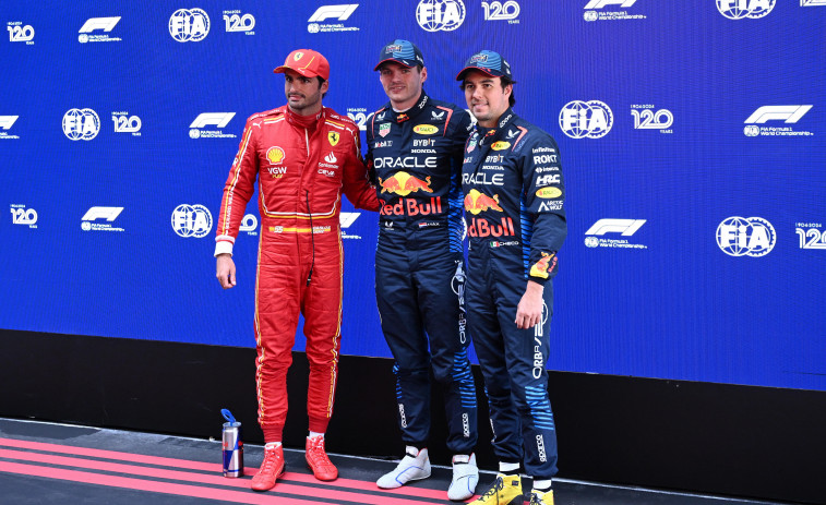 Sainz brilla tras su apendicitis, pero Verstappen sale primero en Australia