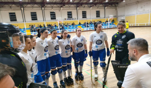 El HC Coruña  pone pie y medio en la Final Four