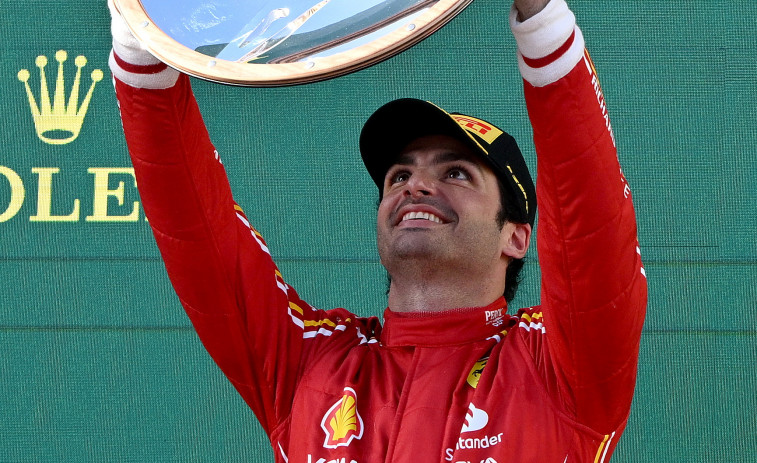 Sainz gana el Gran Premio de Australia en una épica carrera