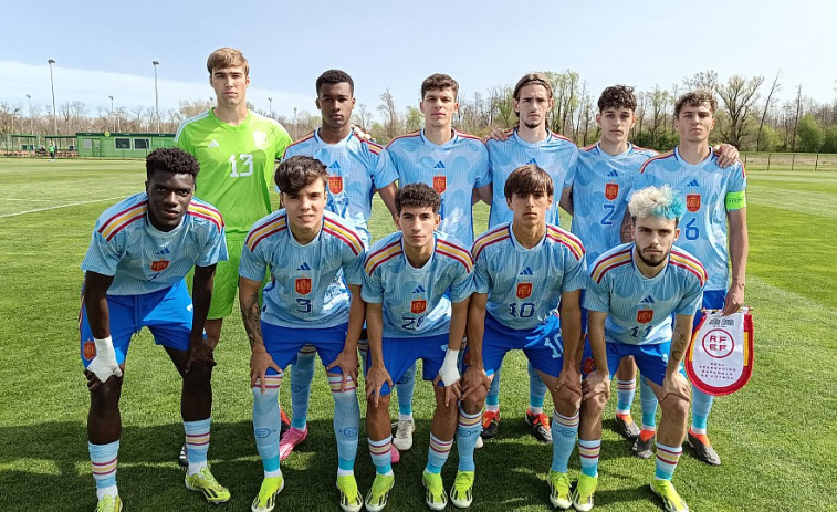 Mella, de nuevo titular, y Kevin se clasifican con la sub-19 para el próximo Europeo