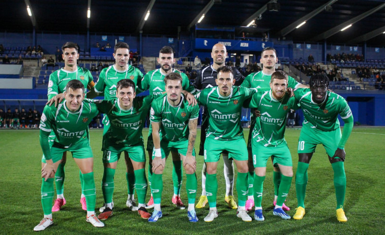 El Depor, a la conquista de la Dani Jarque, fortín invicto del Cornellà