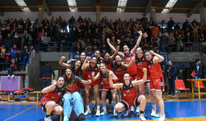 El Maristas se mete en la fase por la puerta grande (66-38)