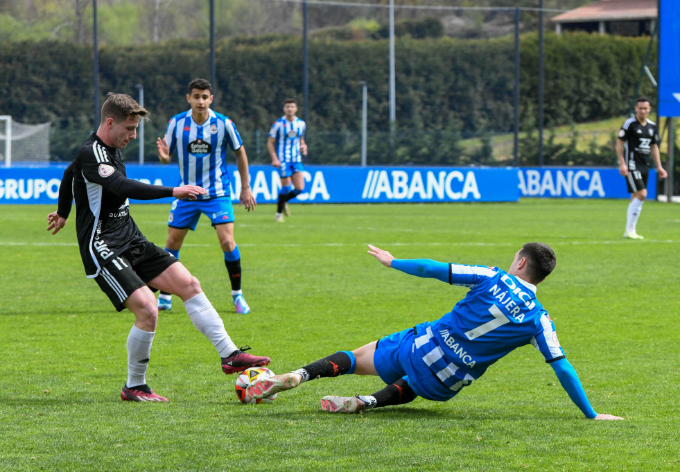El Fabril tropieza ante el Langreo