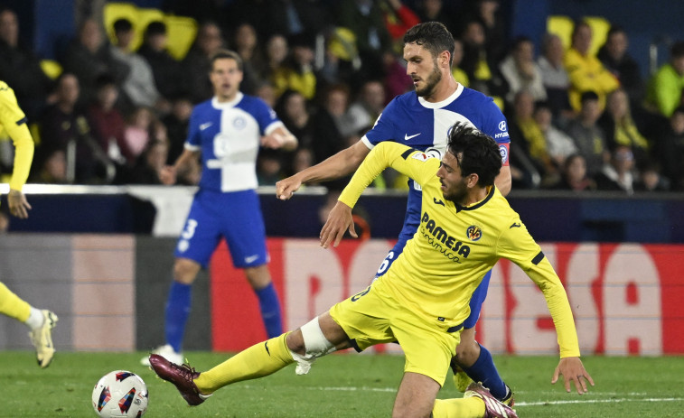 Saúl devuelve al Atlético a la zona de Liga de Campeones y frena al Villarreal (1-2)