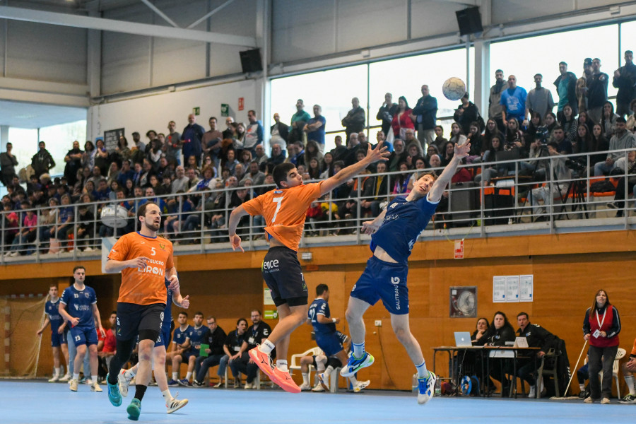 OAR y Teucro, dos clubes para un único puesto