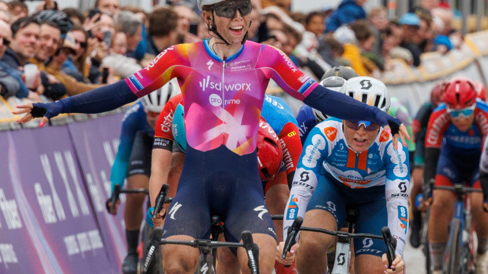 Lorena Wiebes logra su cuarto triunfo consecutivo en el G.P Escalda