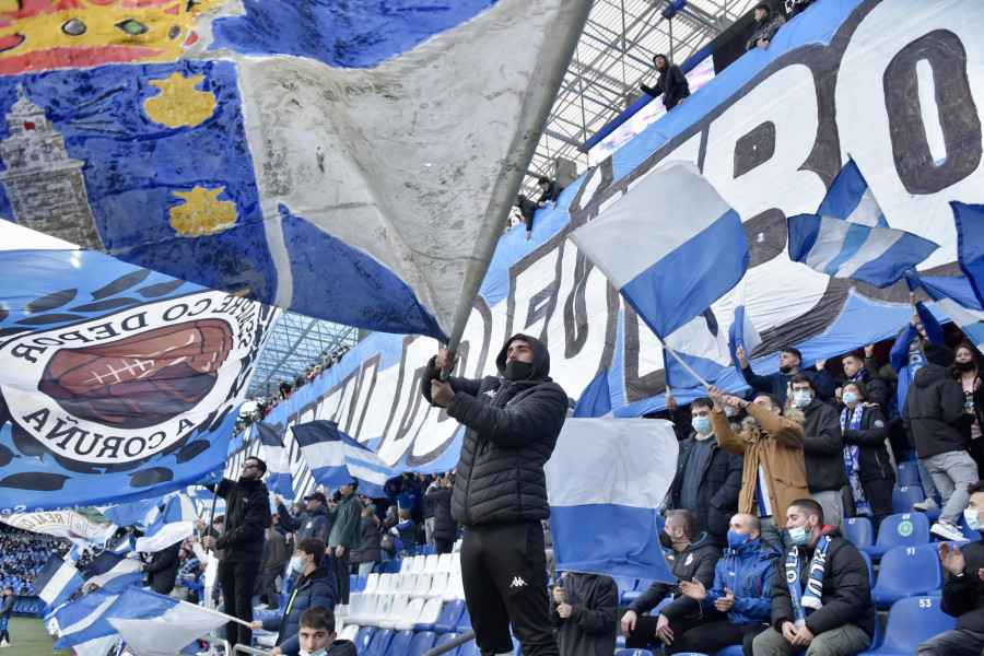 Banderazo hacia el ascenso en Riazor