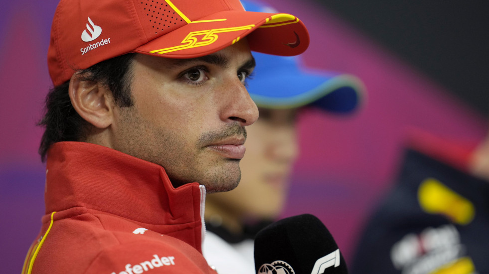 Carlos Sainz se despide de Ferrari en el podio y McLaren ata el Mundial de Constructores