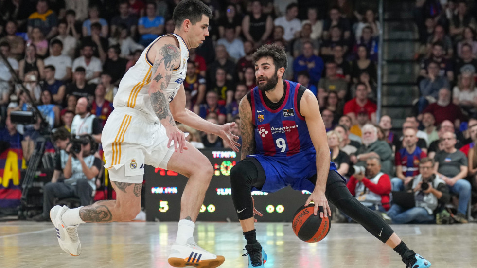 El Barça sabe sufrir para derrotar al Madrid bajo la batuta de Laprovittola (85-79)